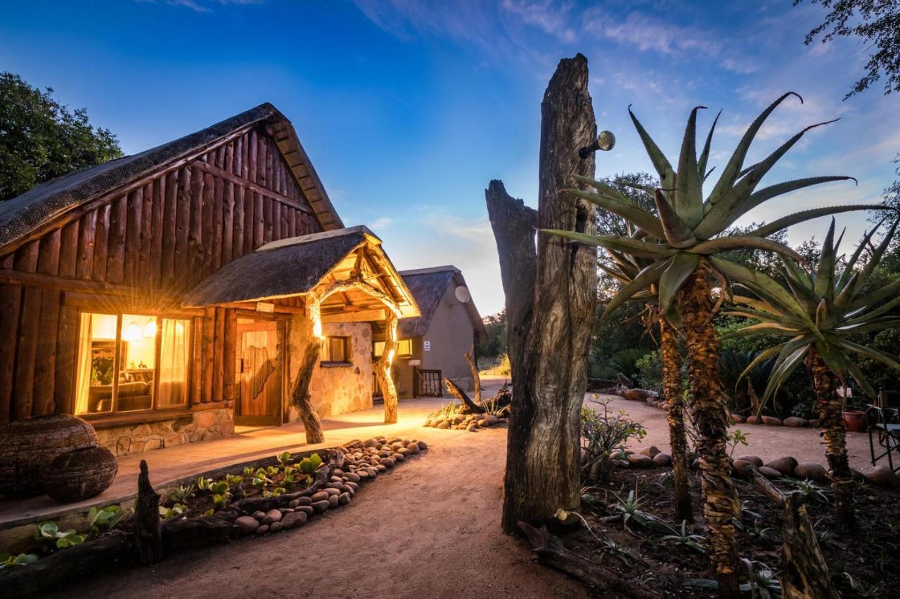 Umkumbe Bush Lodge - Luxury Tented Camp Заповідник Сабі-Санд Екстер'єр фото