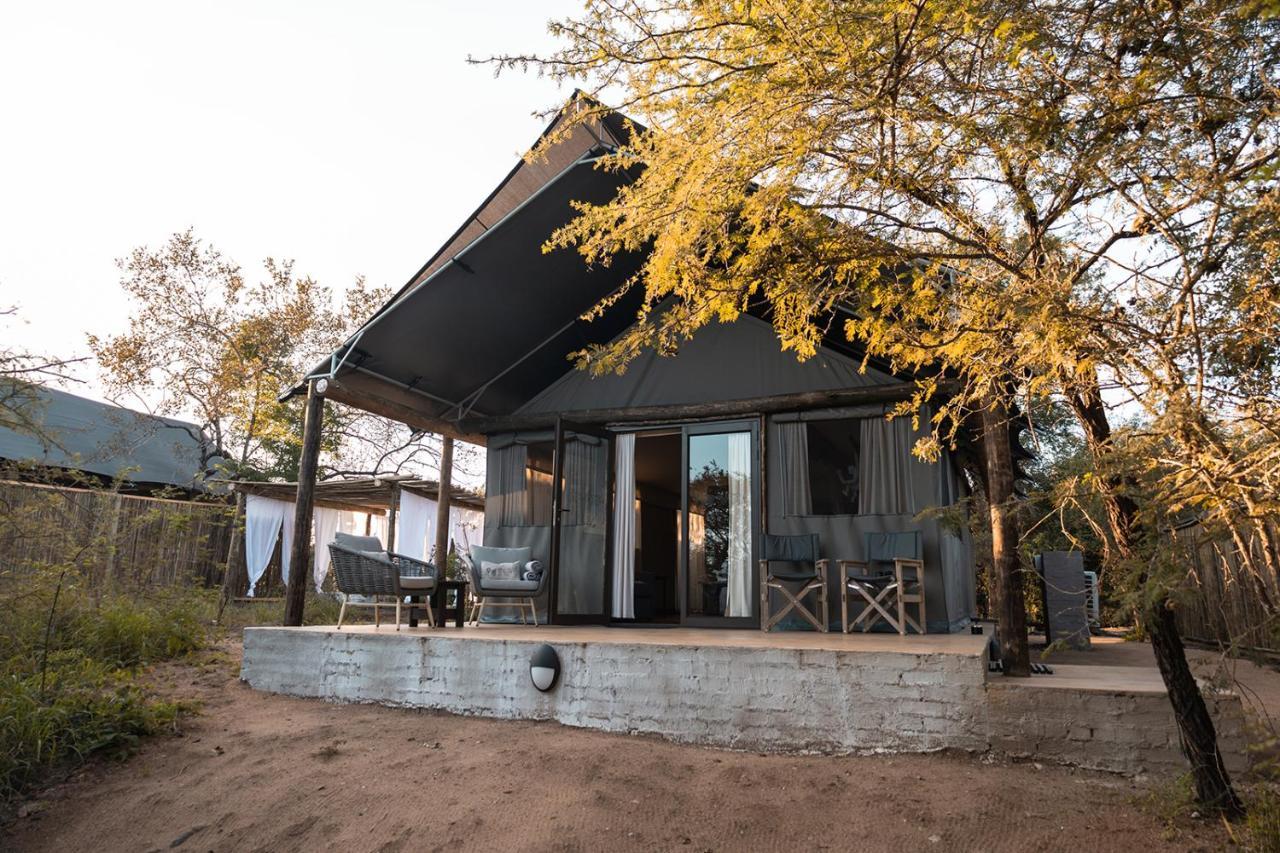 Umkumbe Bush Lodge - Luxury Tented Camp Заповідник Сабі-Санд Екстер'єр фото