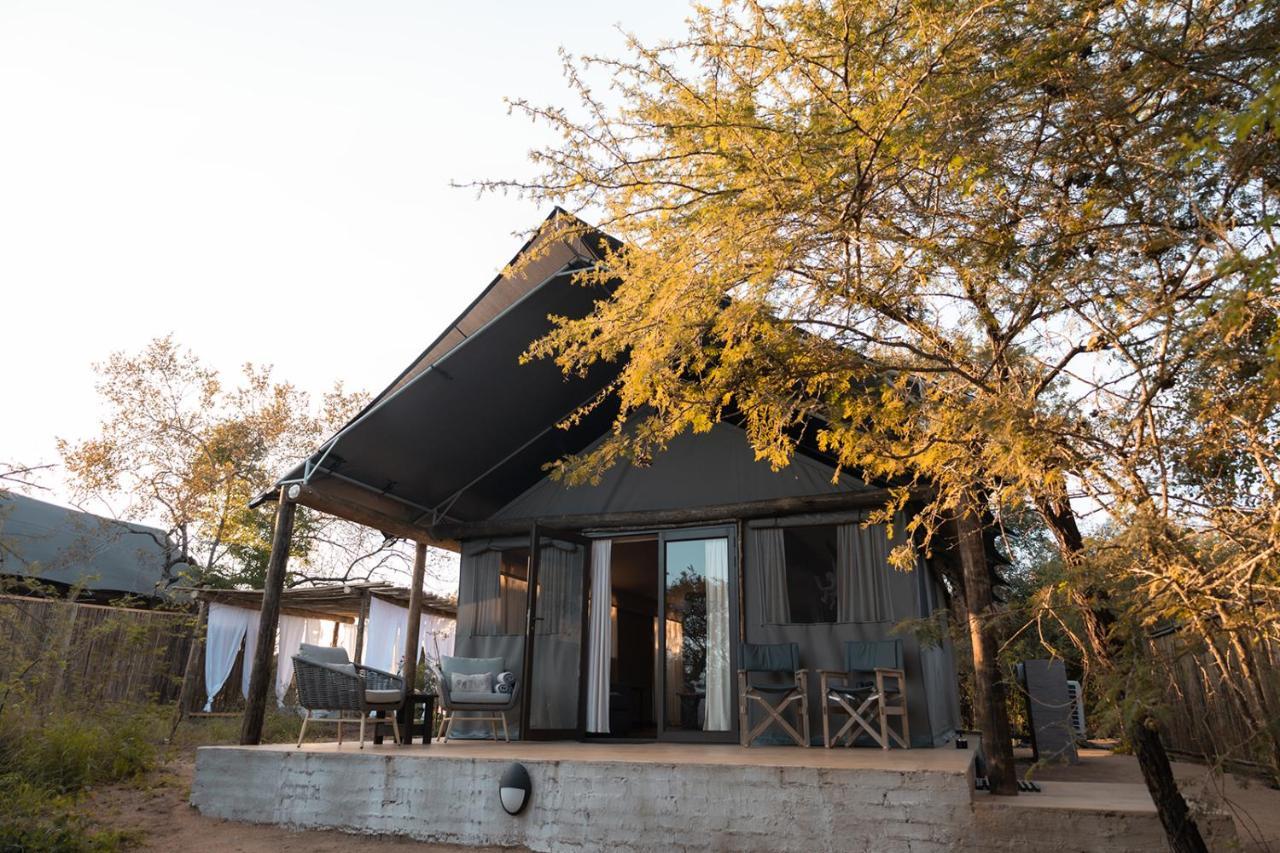 Umkumbe Bush Lodge - Luxury Tented Camp Заповідник Сабі-Санд Екстер'єр фото